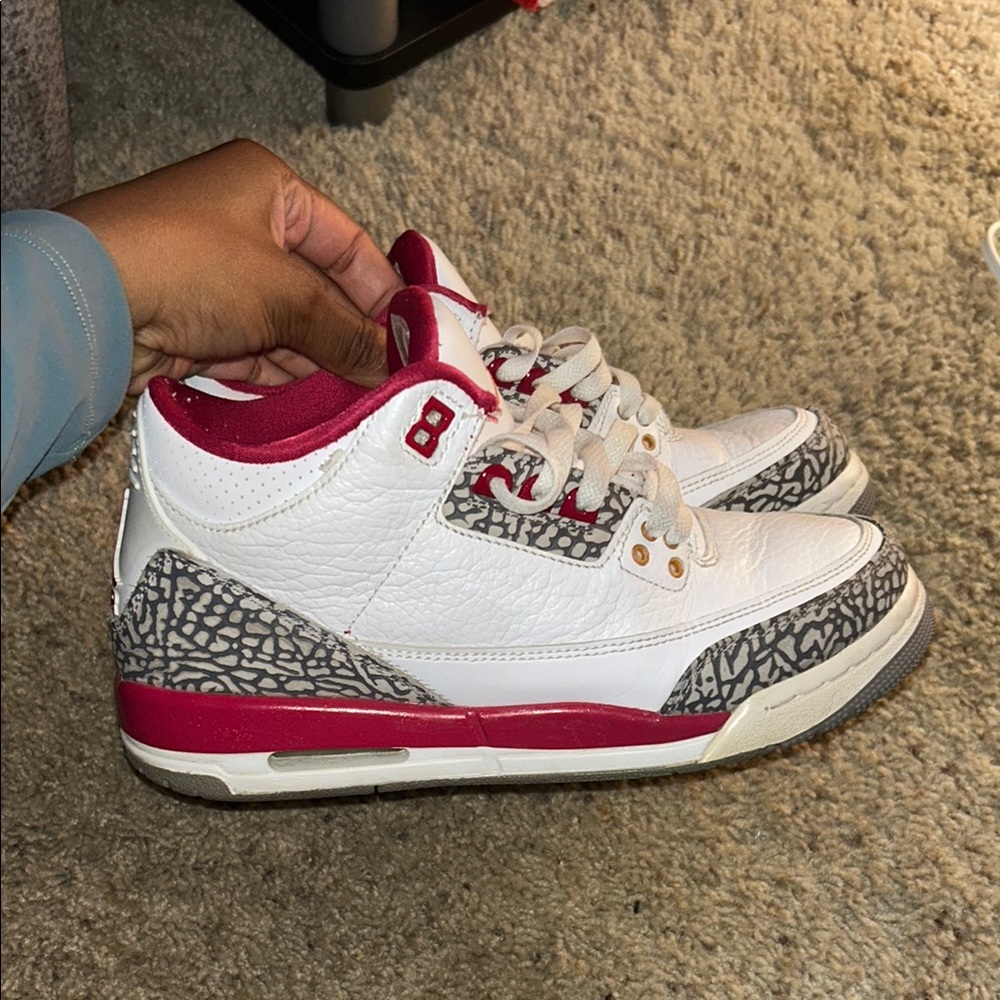Jordan Cardinal 3’s GS 7Y (or women’s 8.5). Box included.